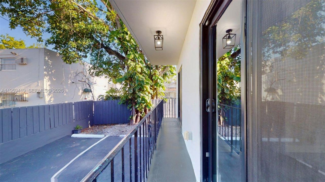 329 SW 9th Ave, Miami, FL 33130 Photo