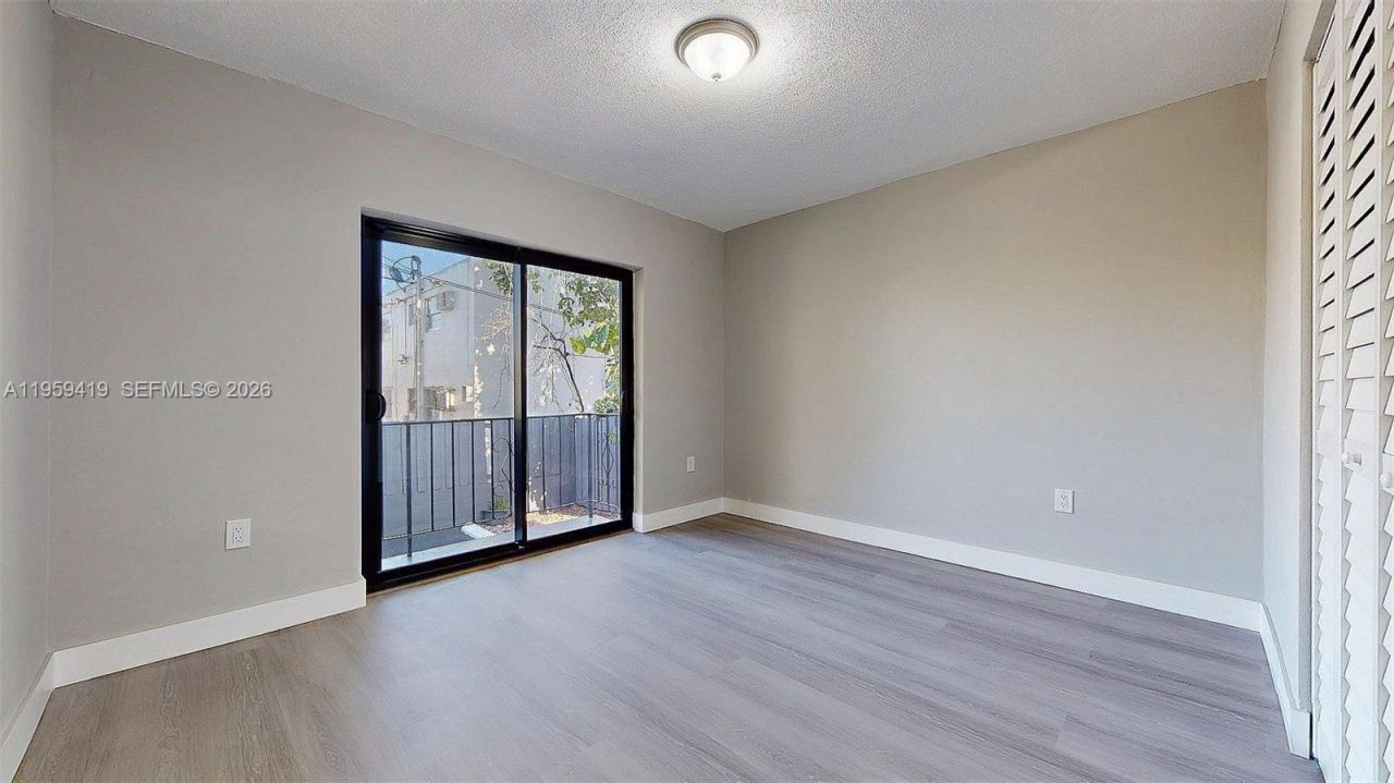 329 SW 9th Ave, Miami, FL 33130 Photo