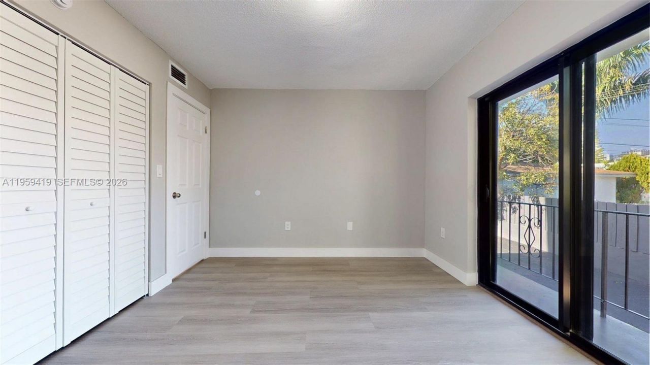 329 SW 9th Ave, Miami, FL 33130 Photo