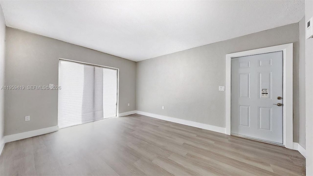 329 SW 9th Ave, Miami, FL 33130 Photo