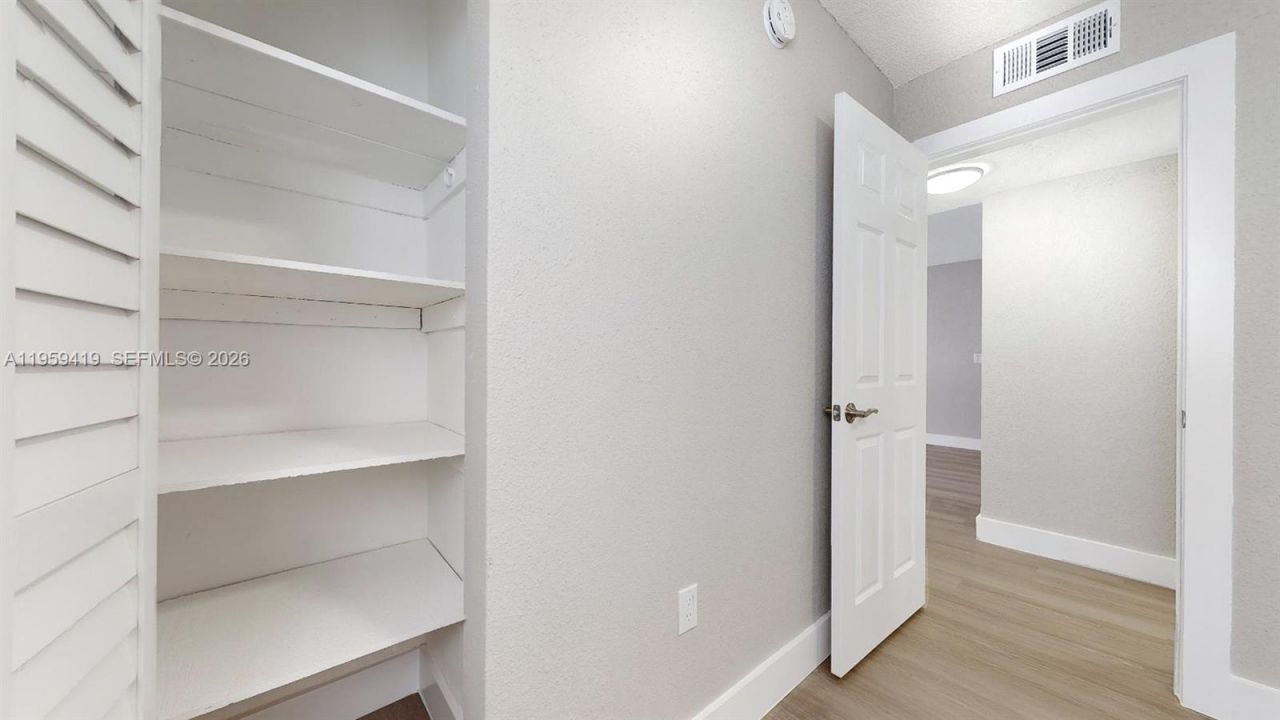 329 SW 9th Ave, Miami, FL 33130 Photo