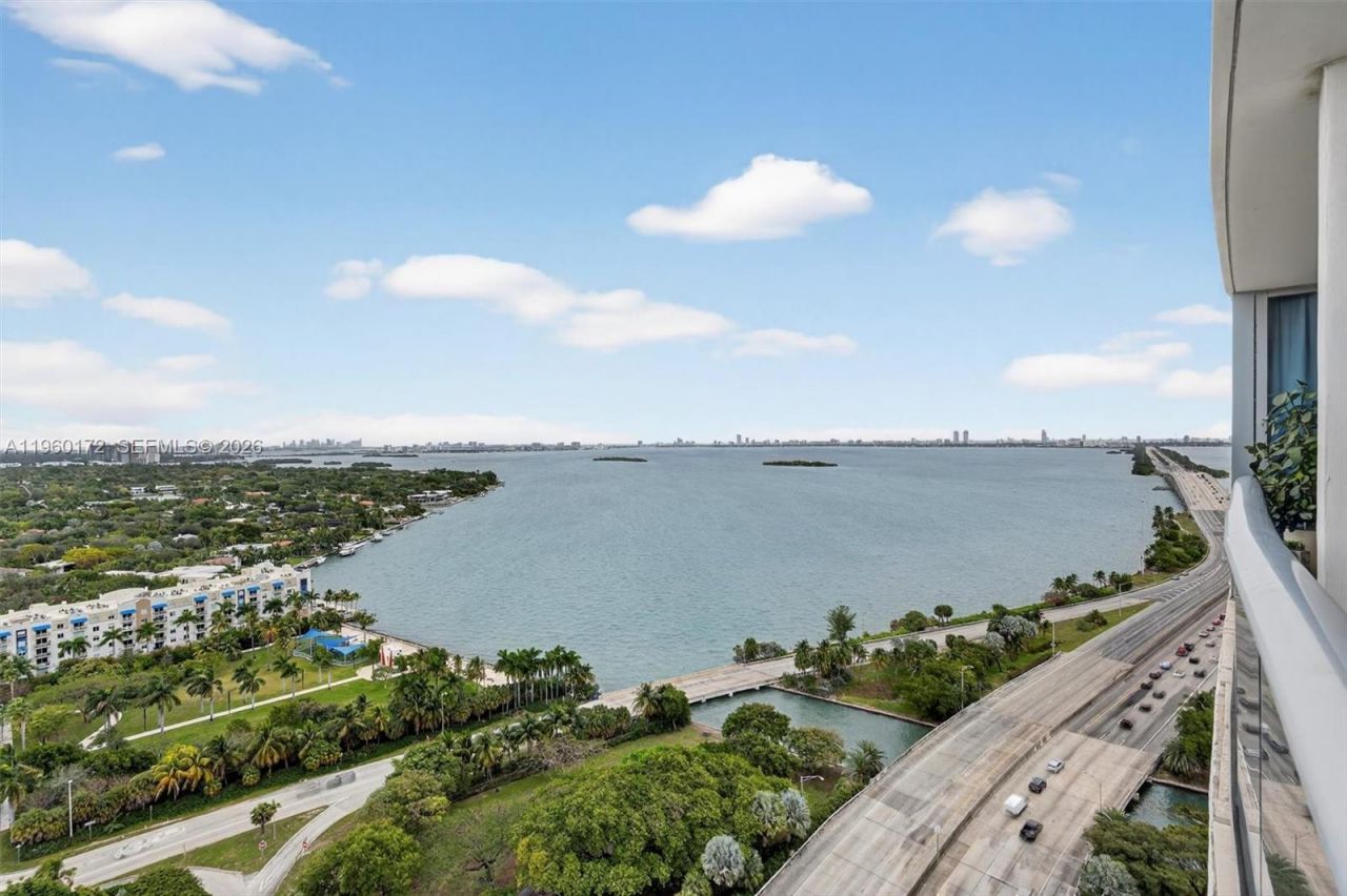 601 NE 36th St , Unit 2204, Miami, FL 33137 Photo