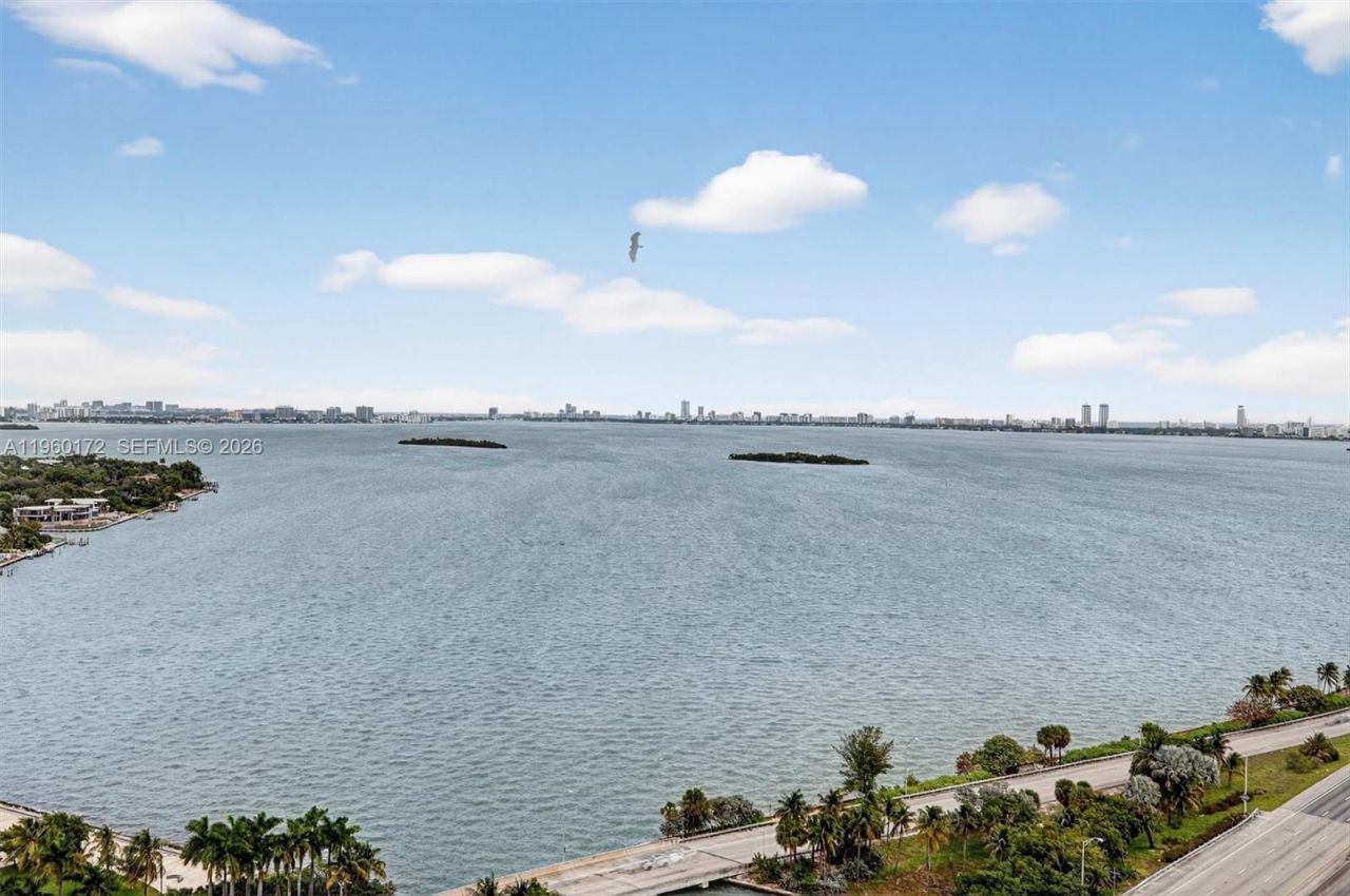 601 NE 36th St , Unit 2204, Miami, FL 33137 Photo