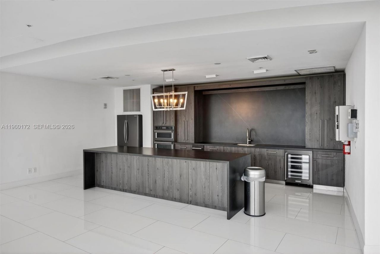 601 NE 36th St , Unit 2204, Miami, FL 33137 Photo