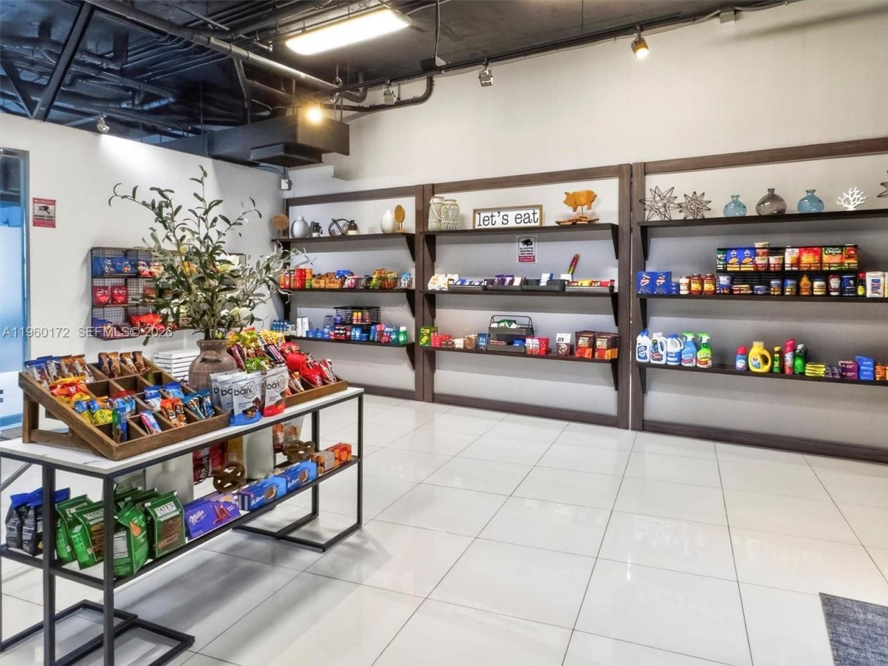 601 NE 36th St , Unit 2204, Miami, FL 33137 Photo