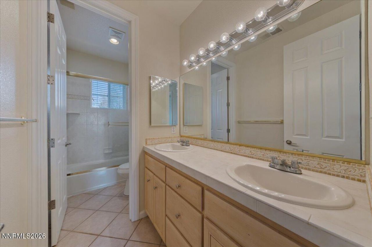 5436 Vista Terrace Lane, Sparks, NV 89436 Photo