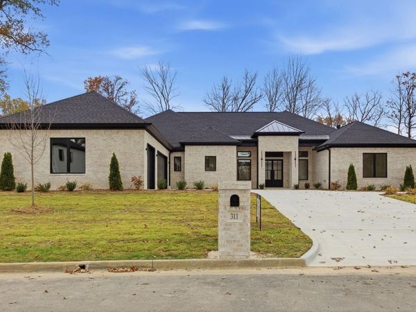 311 Devoe Bend Drive, Maumelle, AR 72113