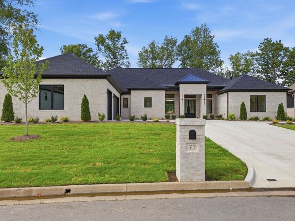311 Devoe Bend Drive, Maumelle, AR 72113