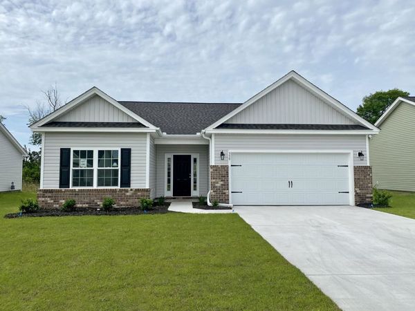 940 Woodside Dr., Conway, SC 29526