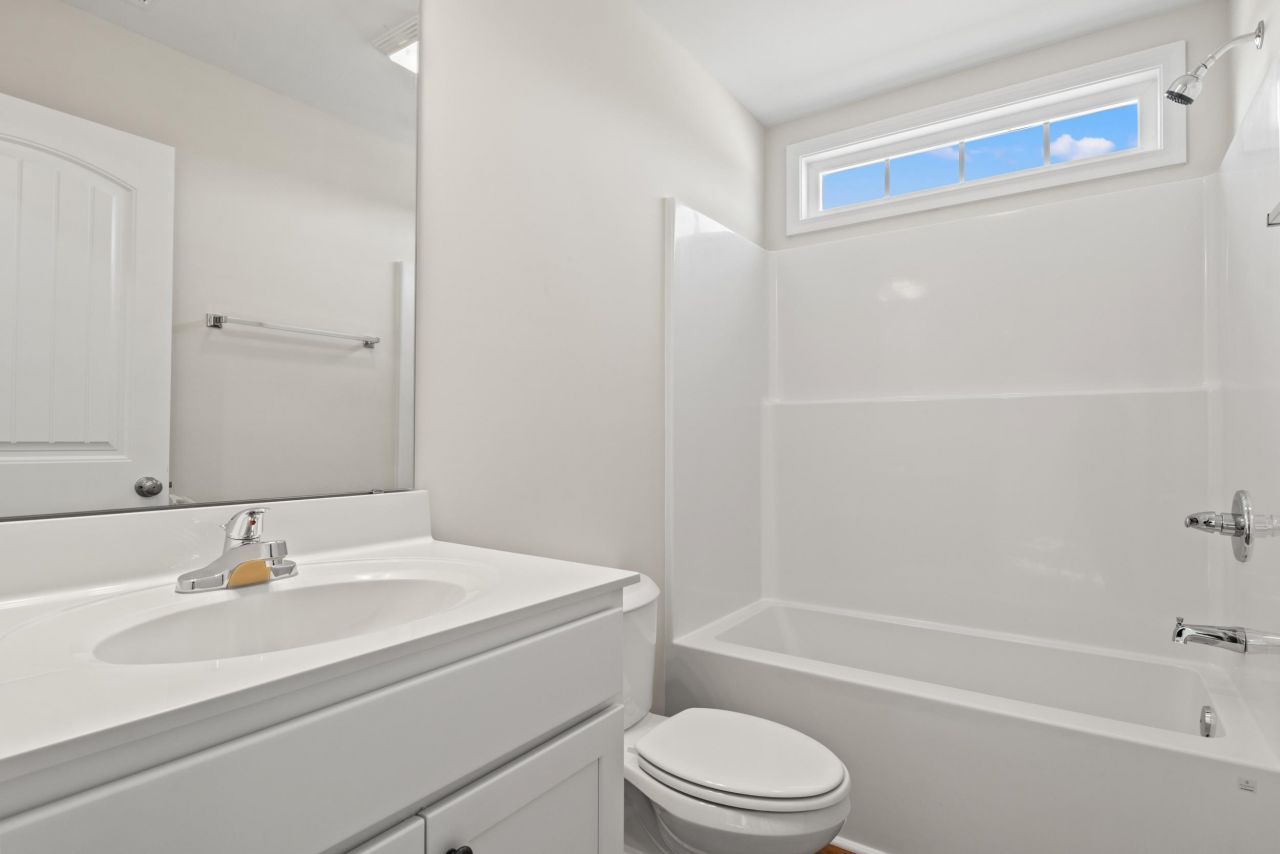 940 Woodside Dr. Photo 12