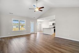 940 Woodside Dr. photo 4