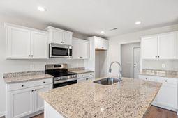 940 Woodside Dr. photo 4