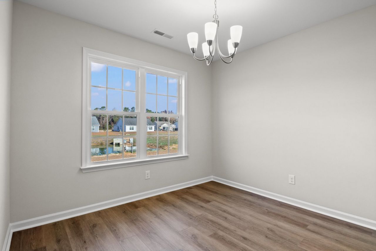 940 Woodside Dr. Photo 6