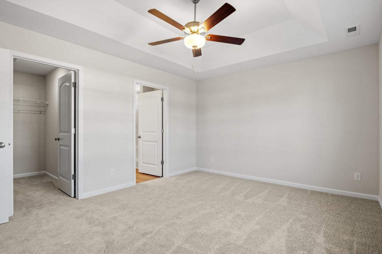 940 Woodside Dr. Photo 8