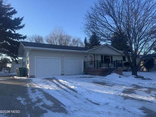 141 14TH STREET NE, Watertown, SD 57201