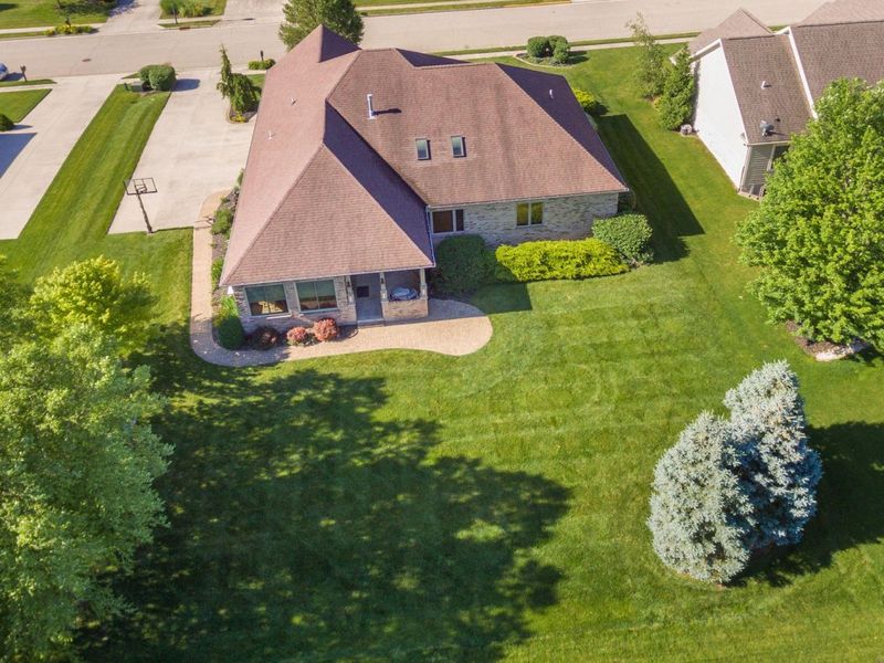 2659 Stonebridge Drive, Troy, OH 45373 Photo 18