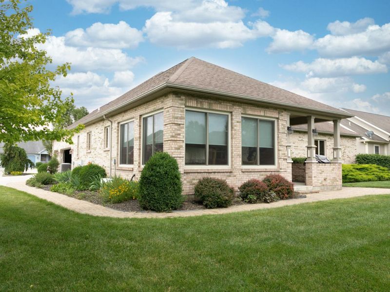 2659 Stonebridge Drive, Troy, OH 45373 Photo 5