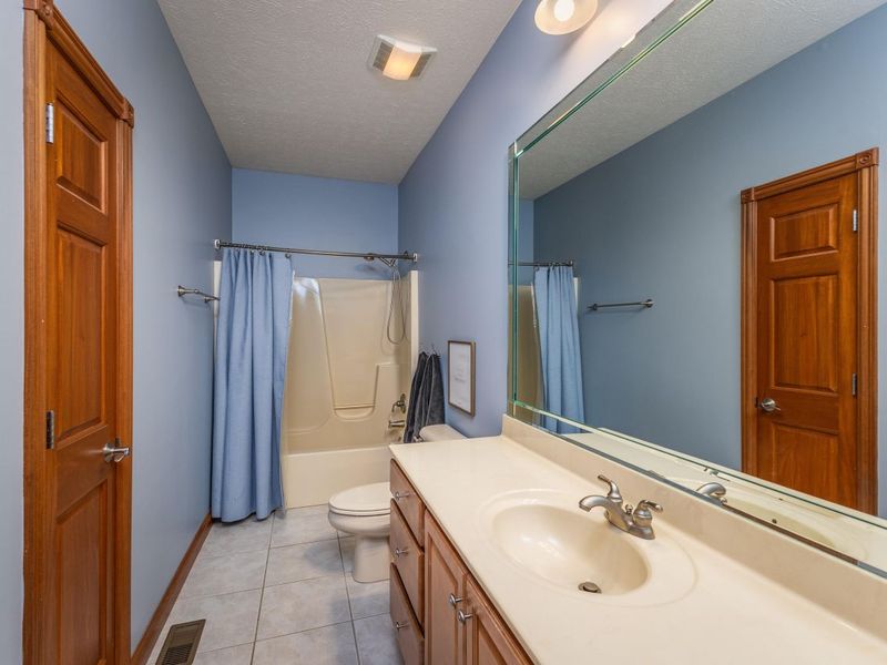 2659 Stonebridge Drive, Troy, OH 45373 Photo 51