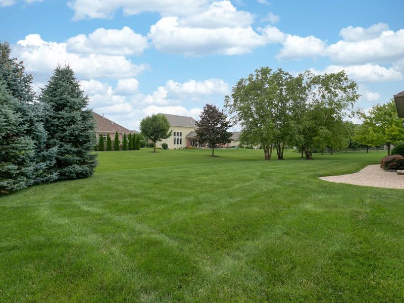 2659 Stonebridge Drive, Troy, OH 45373 Photo 9