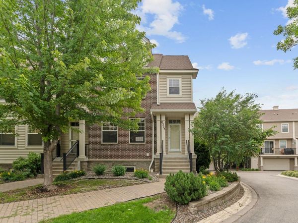 8324 Labont Way, Eden Prairie, MN 55344
