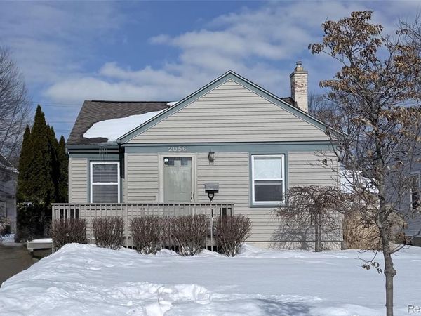 2056 Columbia Road, Berkley, MI 48072