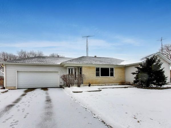 6212 Main Street, Union, IL 60180