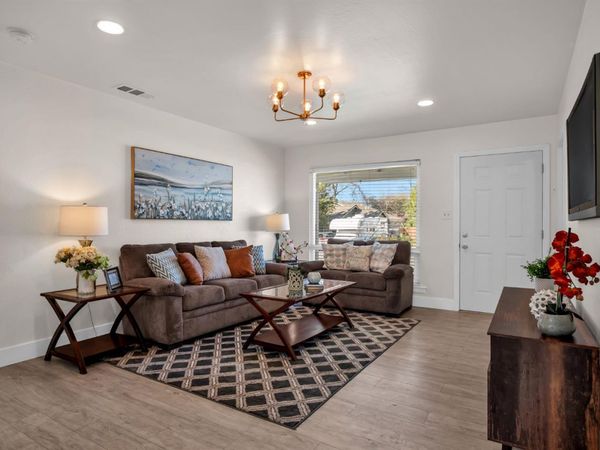 219 Needles Way, Folsom, CA 95630