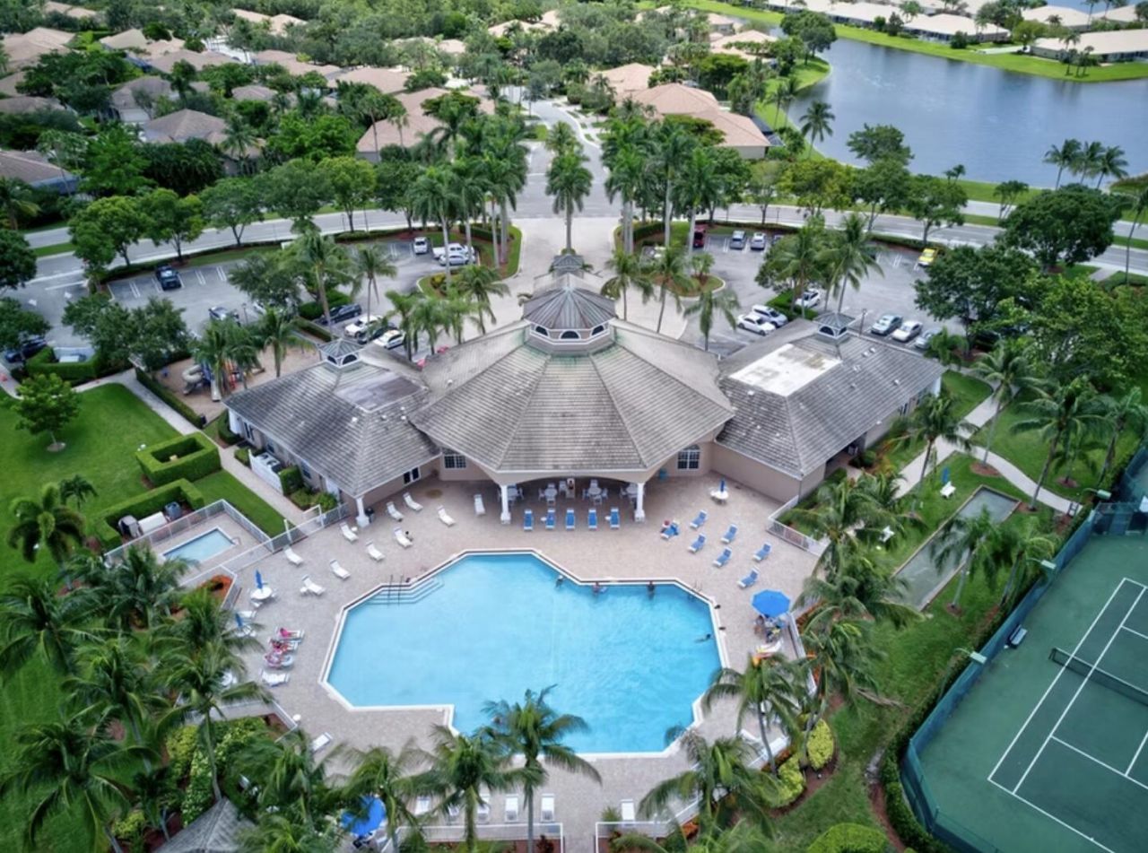 8404 Long Bay, West Palm Beach, FL 33411 Photo