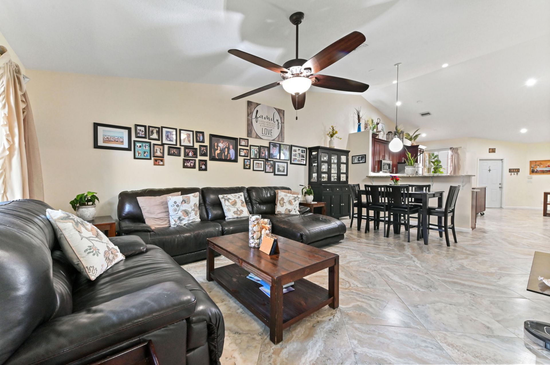 8404 Long Bay, West Palm Beach, FL 33411 Photo