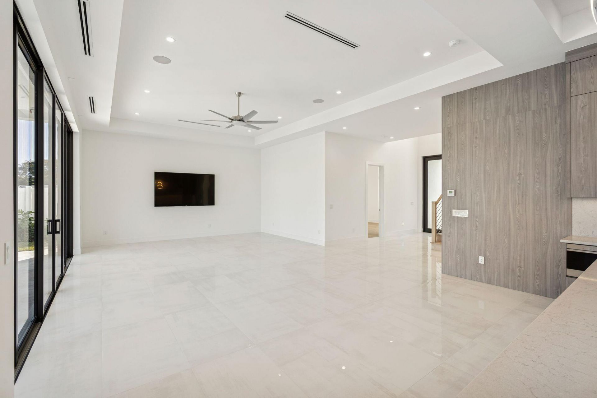 261 NW 8th Street, Boca Raton, FL 33432 Photo