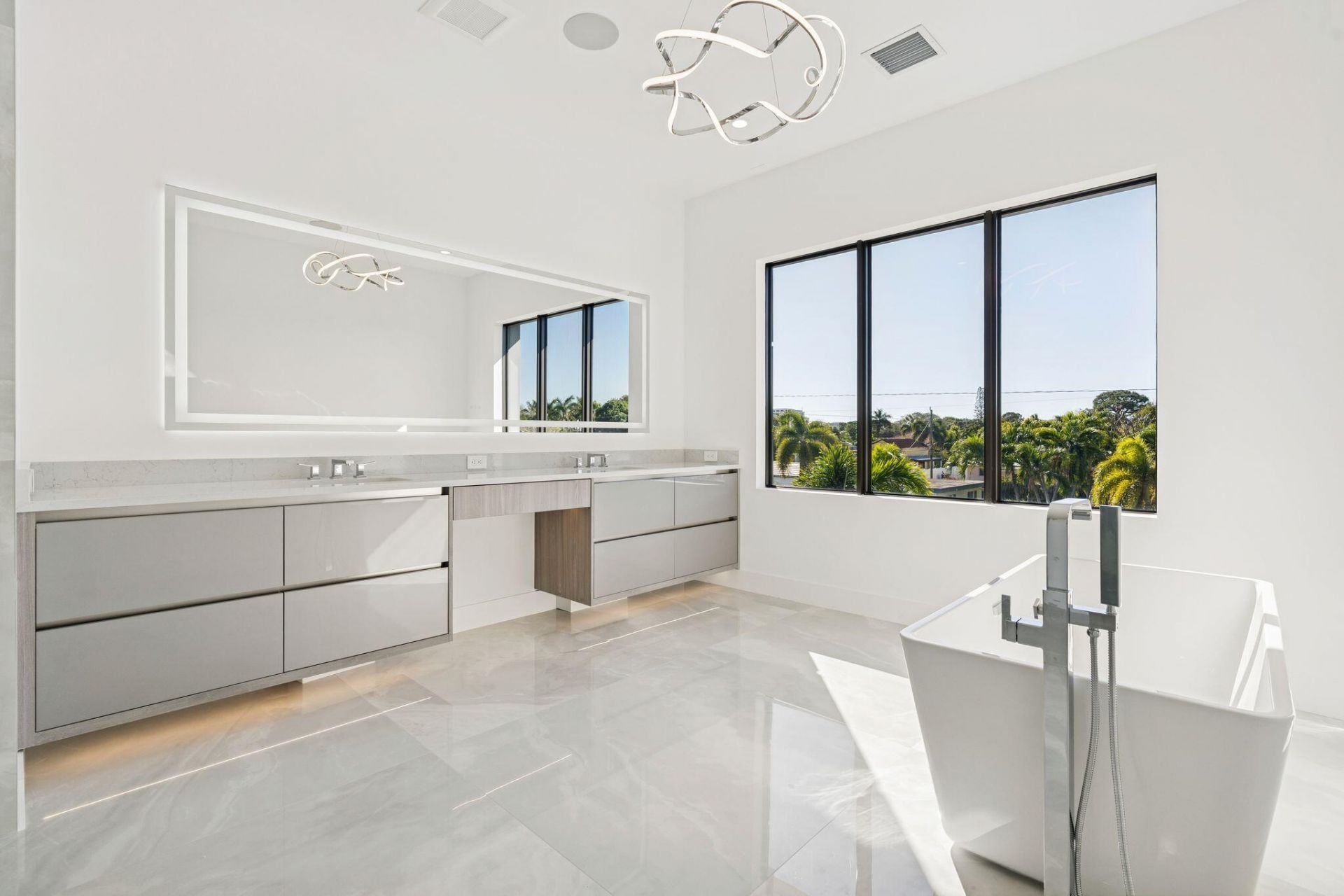 261 NW 8th Street, Boca Raton, FL 33432 Photo