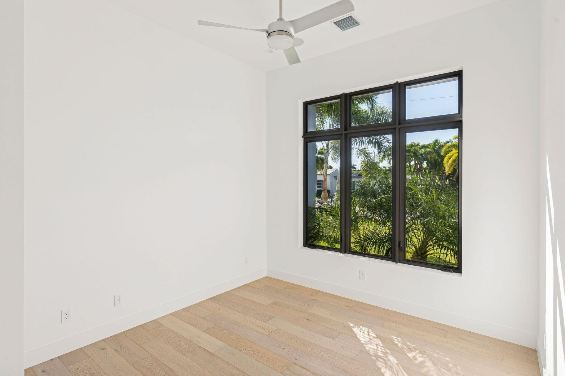 261 NW 8th Street, Boca Raton, FL 33432 Photo