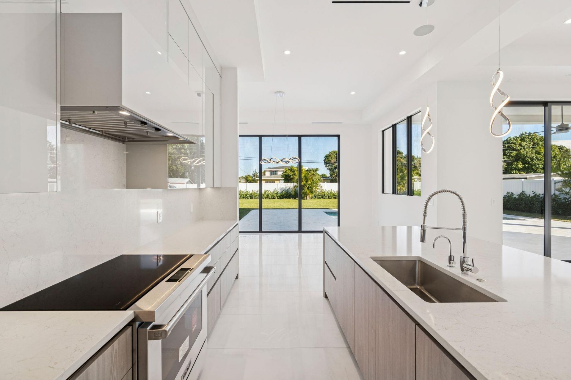 261 NW 8th Street, Boca Raton, FL 33432 Photo