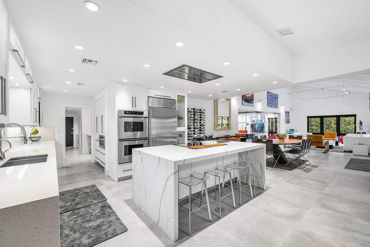 229 S Maya Palm Drive, Boca Raton, FL 33432 Photo