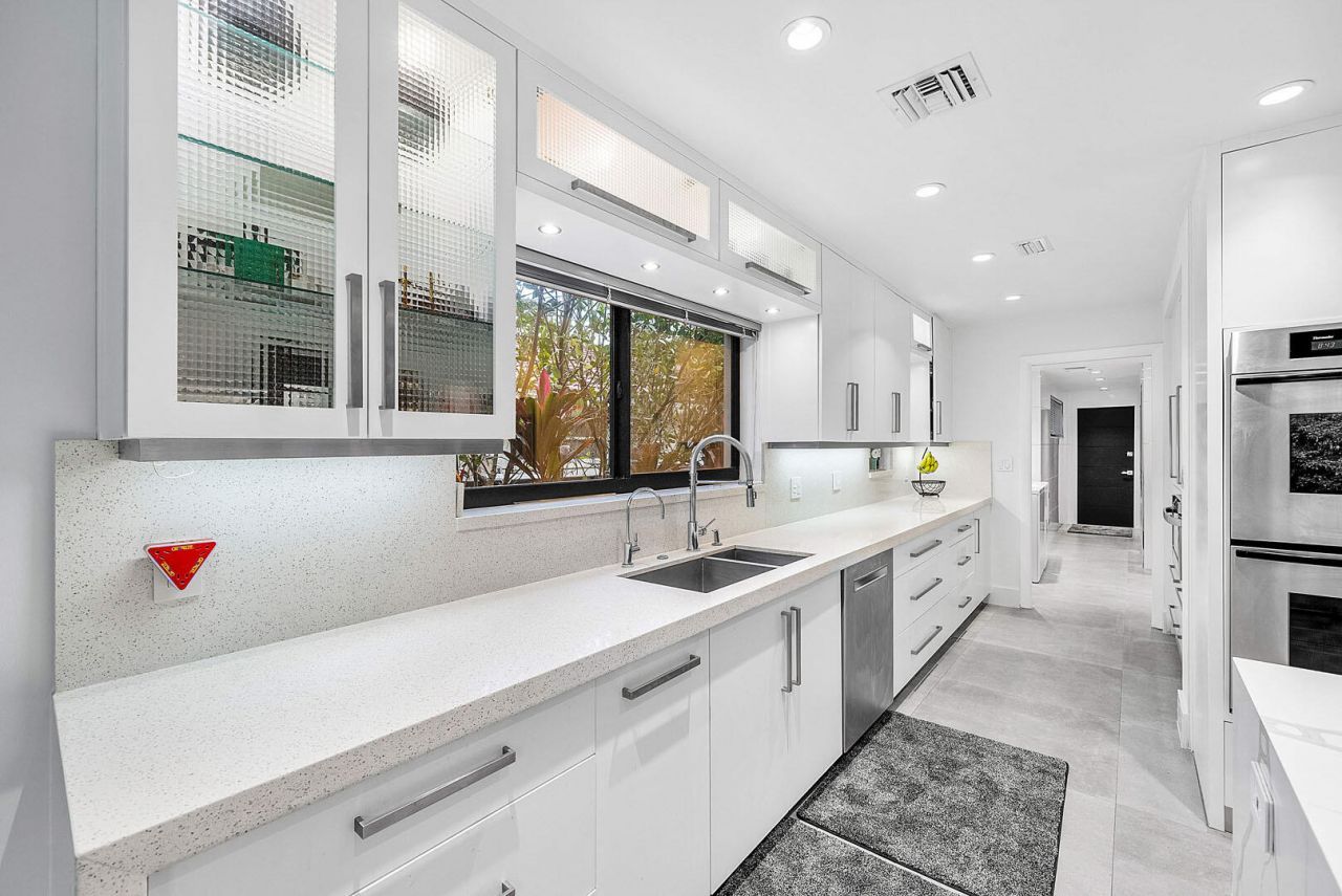229 S Maya Palm Drive, Boca Raton, FL 33432 Photo
