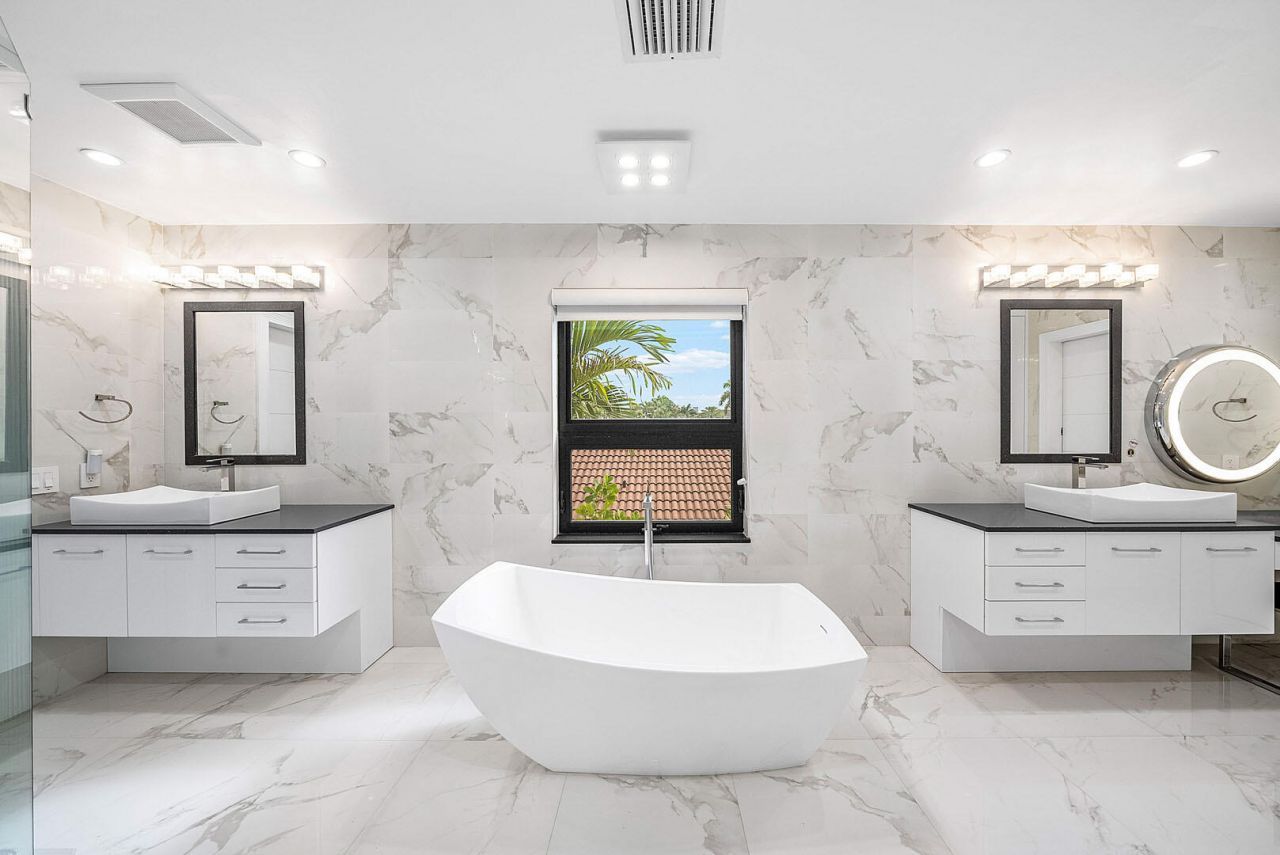 229 S Maya Palm Drive, Boca Raton, FL 33432 Photo