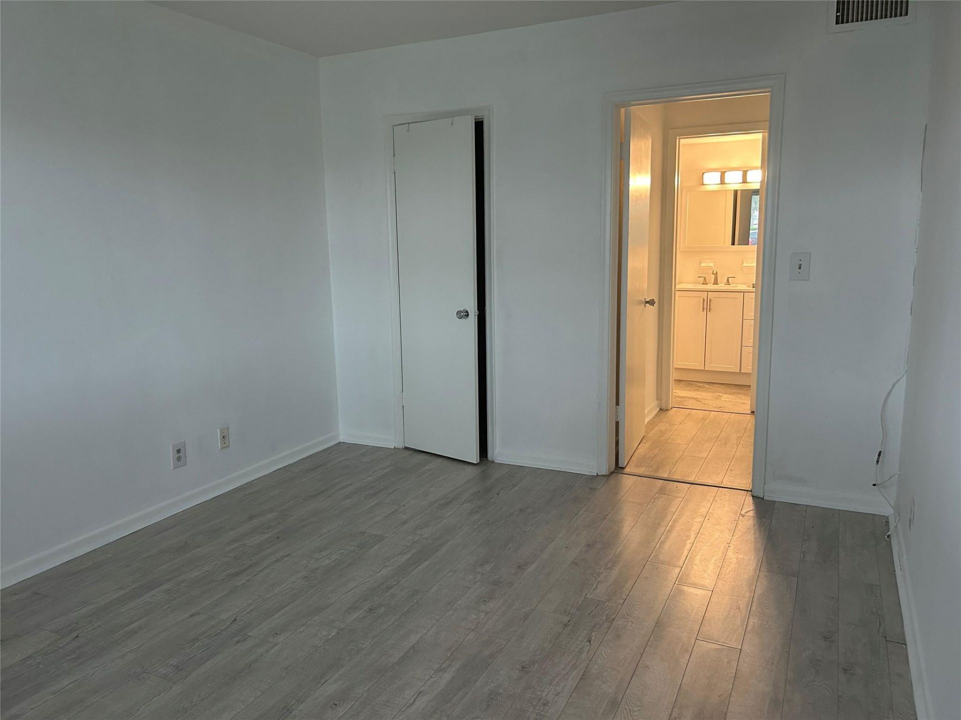 1801 NE 62nd Street, Unit 103, Fort Lauderdale, FL 33308 Photo