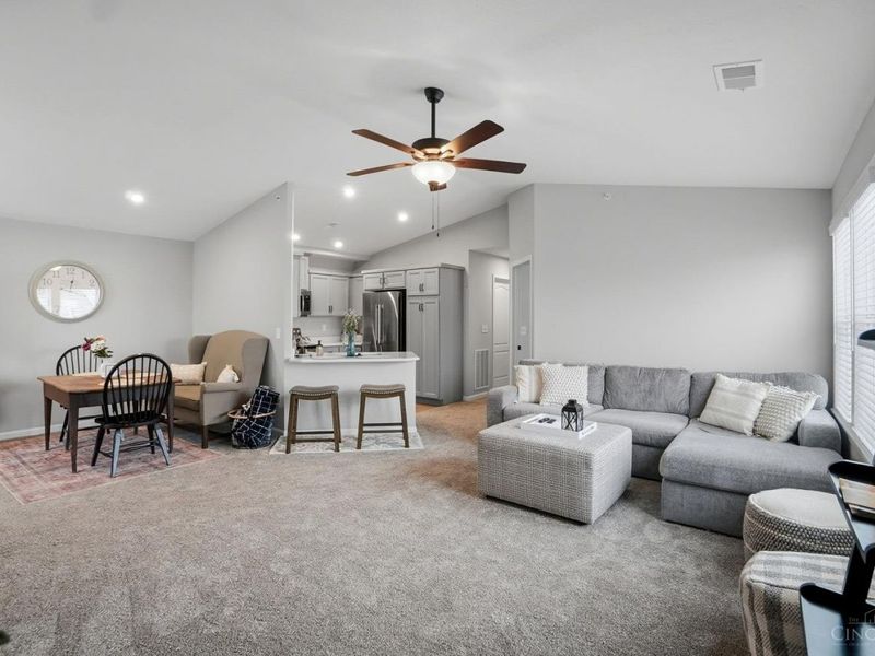 5882 Parkview Lane, Unit 300, Miami Twp, OH 45150 Photo 11