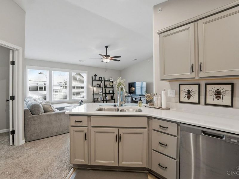 5882 Parkview Lane, Unit 300, Miami Twp, OH 45150 Photo 17