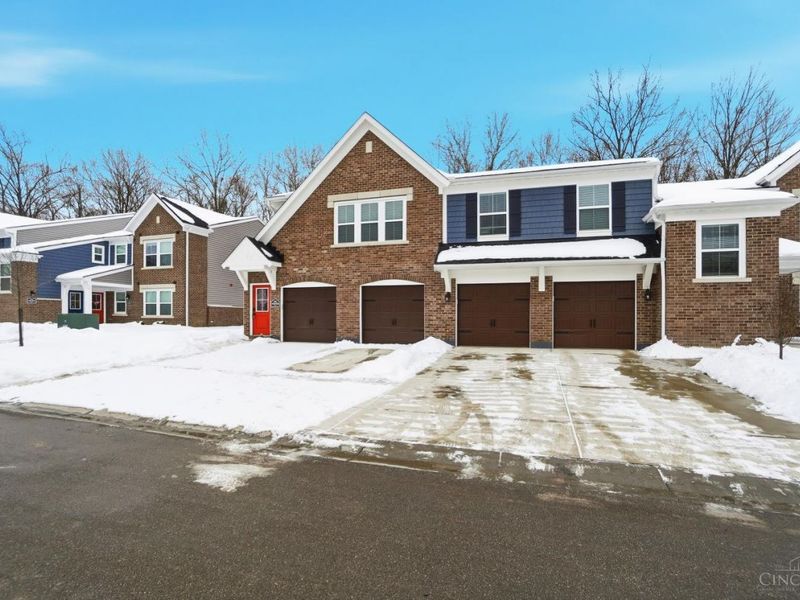 5882 Parkview Lane, Unit 300, Miami Twp, OH 45150 Photo 3