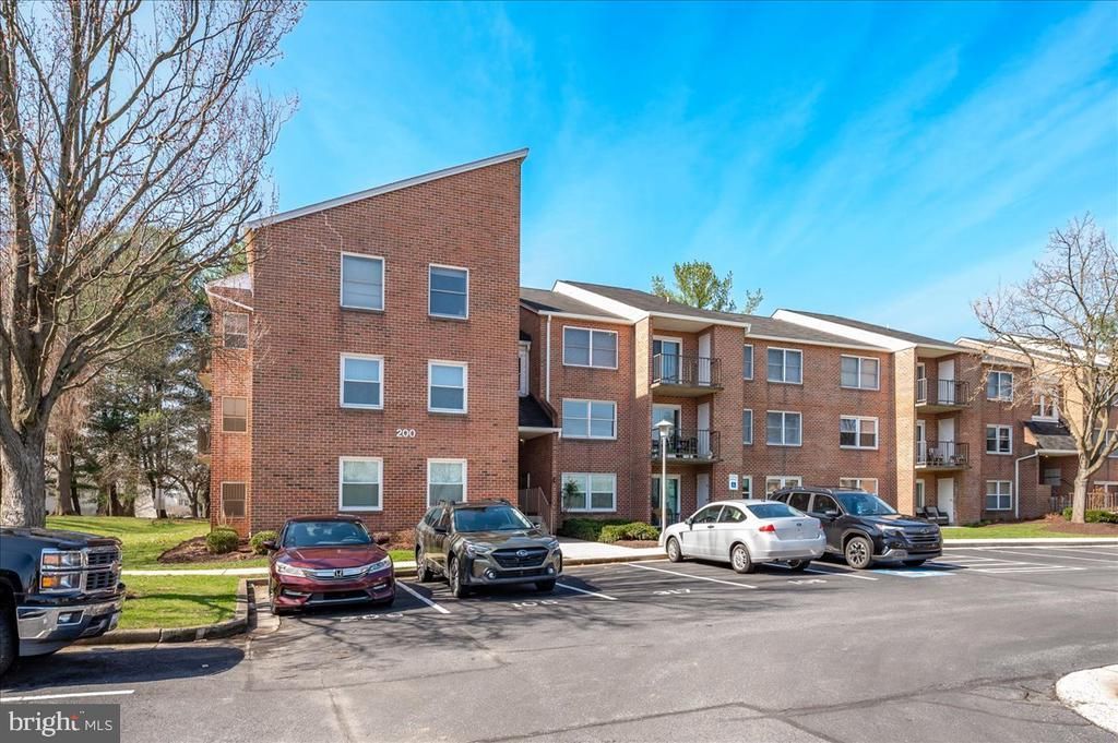 200 Chapel Court, Unit 319, Walkersville, MD 21793 Main Photo