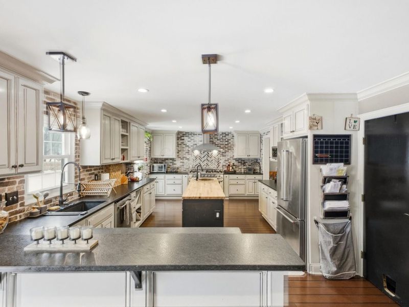 772 Old Forest Court, Columbus, OH 43230 Photo 14