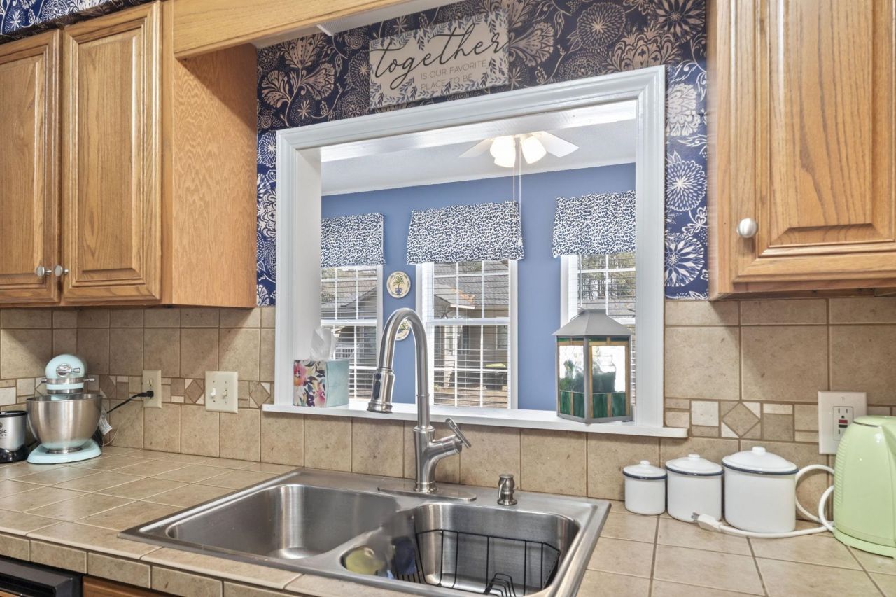 9421 Timber Row Photo 10