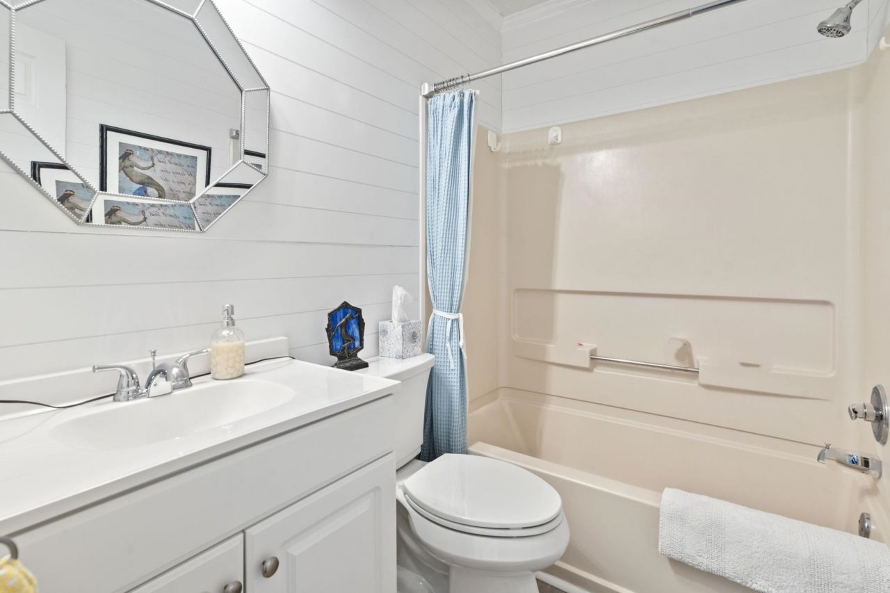 9421 Timber Row Photo 16