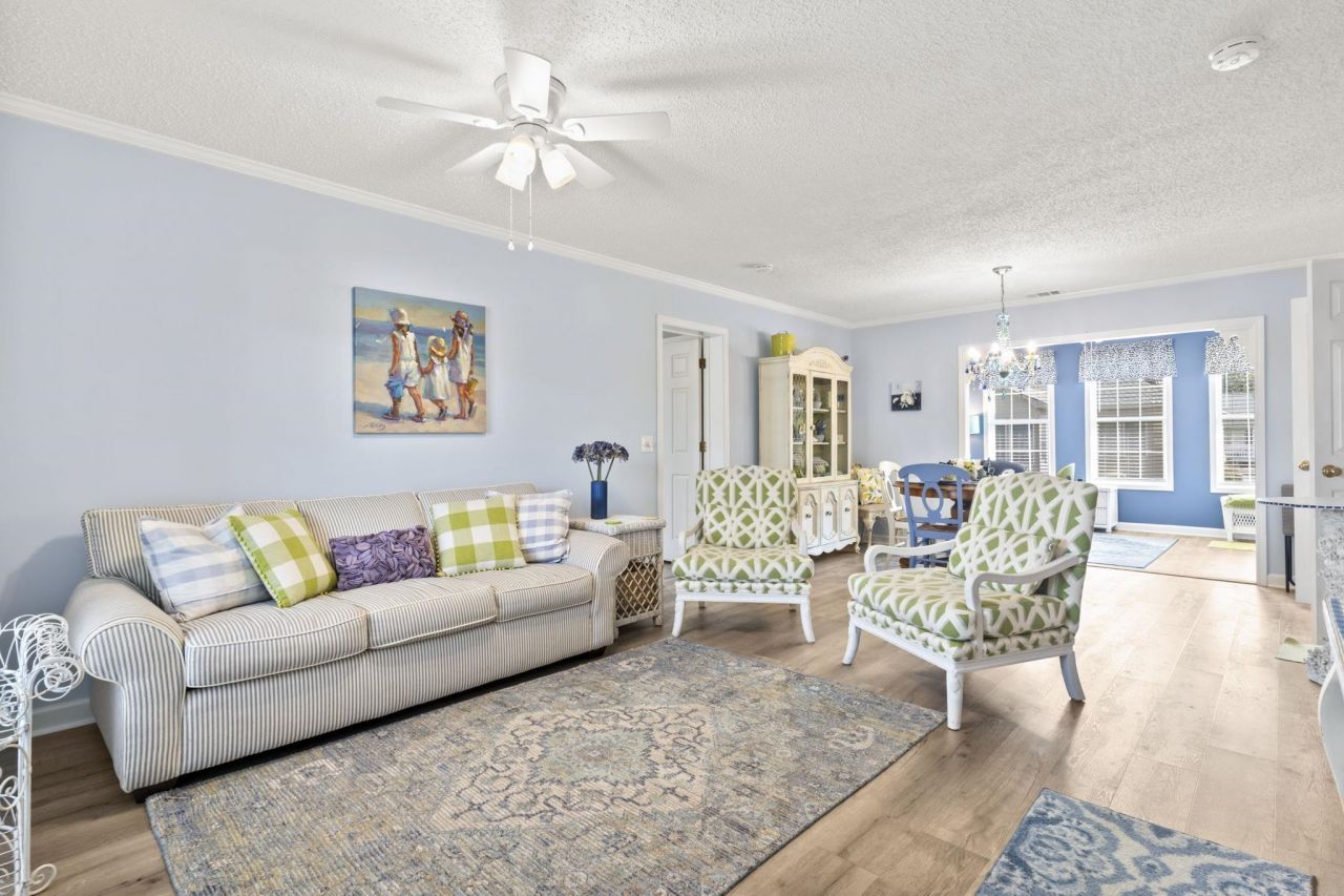 9421 Timber Row Photo 3