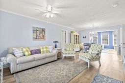 9421 Timber Row photo 4