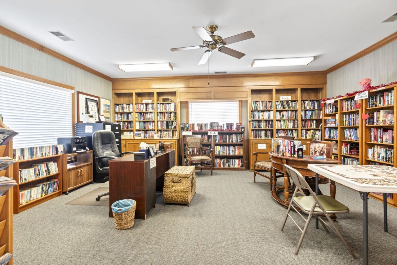 9421 Timber Row Photo 36