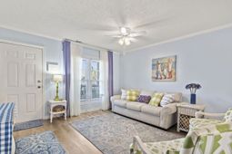 9421 Timber Row photo 4