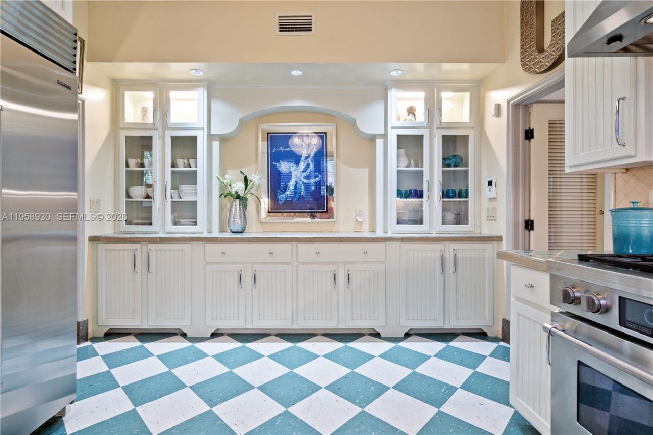 2330 Prairie Ave , Miami Beach, FL 33140 Photo