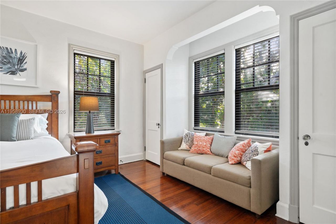 2330 Prairie Ave , Miami Beach, FL 33140 Photo